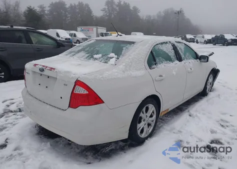 2012 Ford Fusion Se z USA, uszkodzony, nr VIN 3FAHP0HA7CR234237